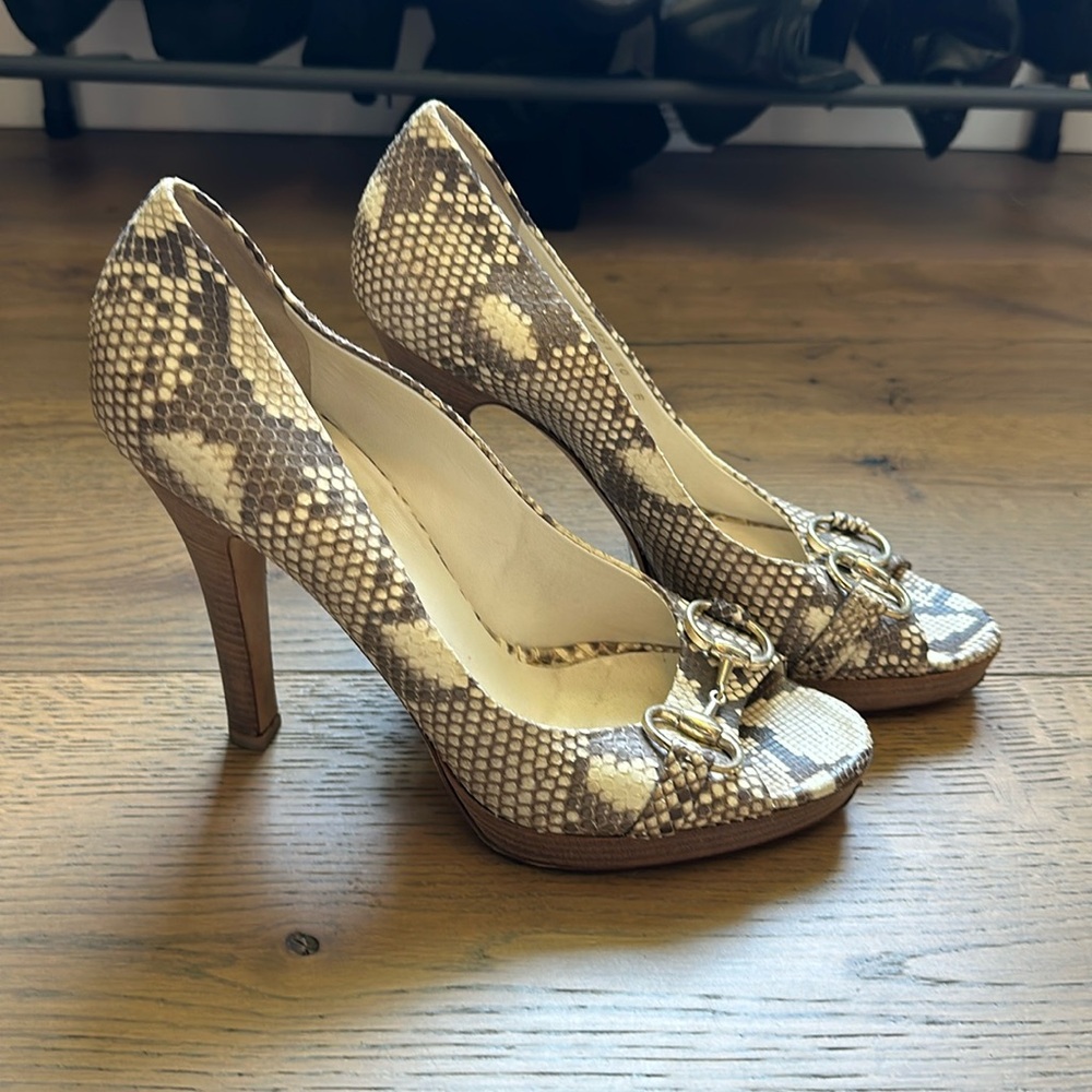 Gucci Snakeskin Platform Pumps - Size 42